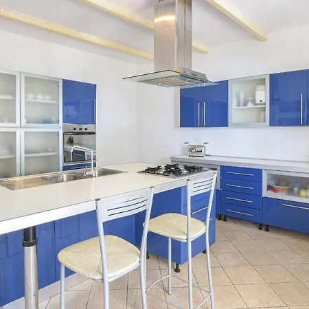 Amazing apartment in S, Andrea dello Ionio with 2 Bedrooms&WiFi Appartamento