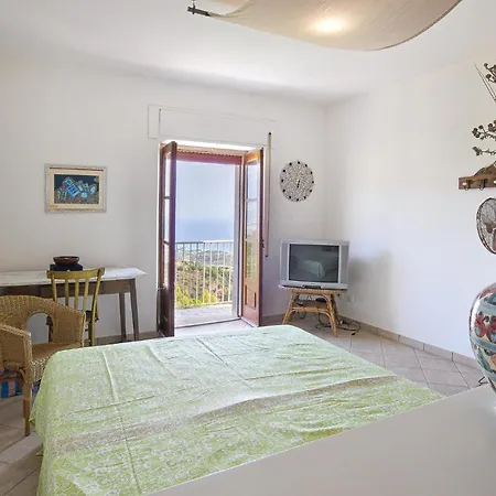 Appartamento Amazing apartment in S, Andrea dello Ionio with 2 Bedrooms&WiFi Sant'Andrea Apostolo dello Ionio